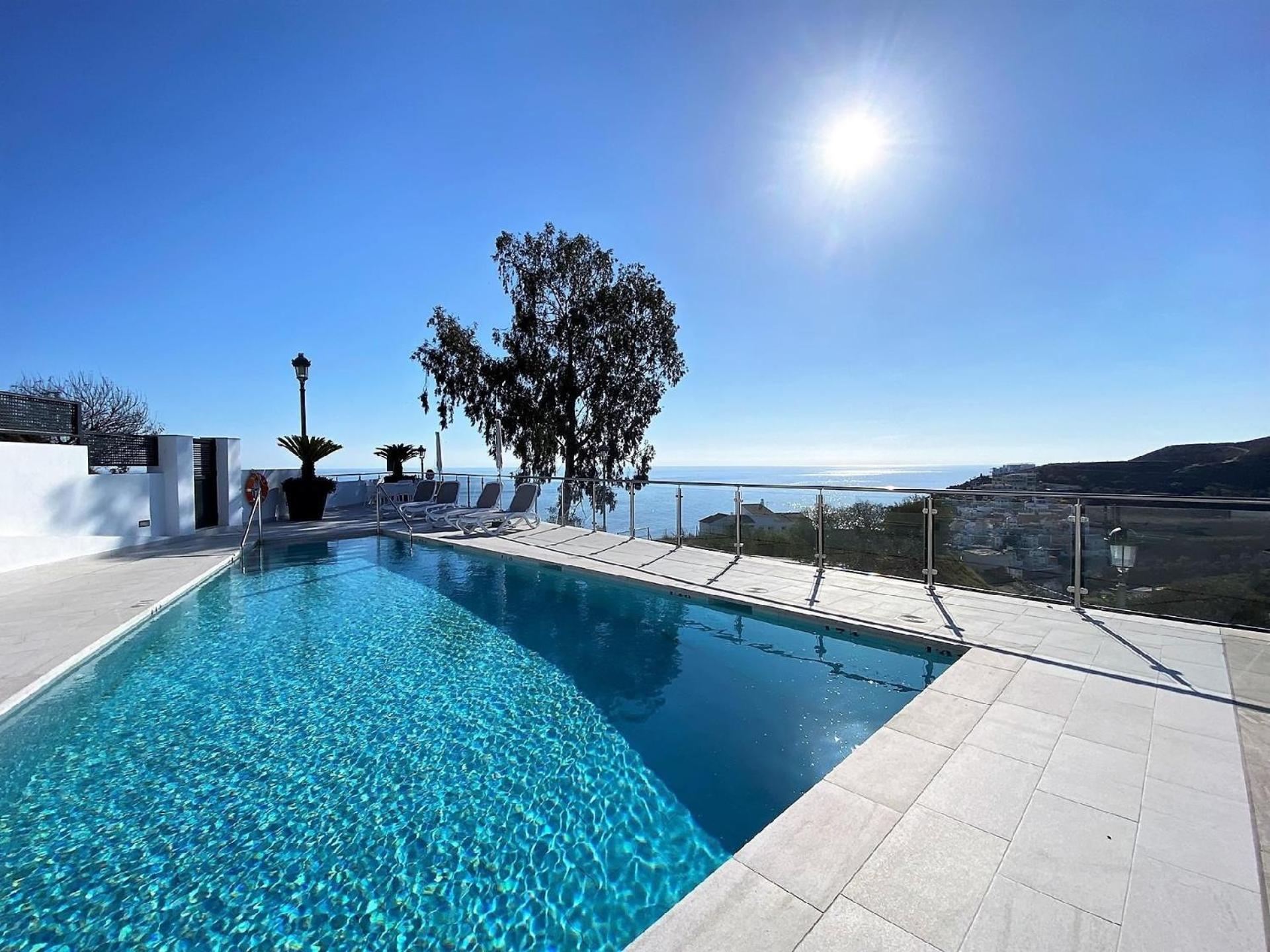 Fuer 6 Personen Ca 100 Qm In Nerja, Andalusien Costa Del Sol Apartment *